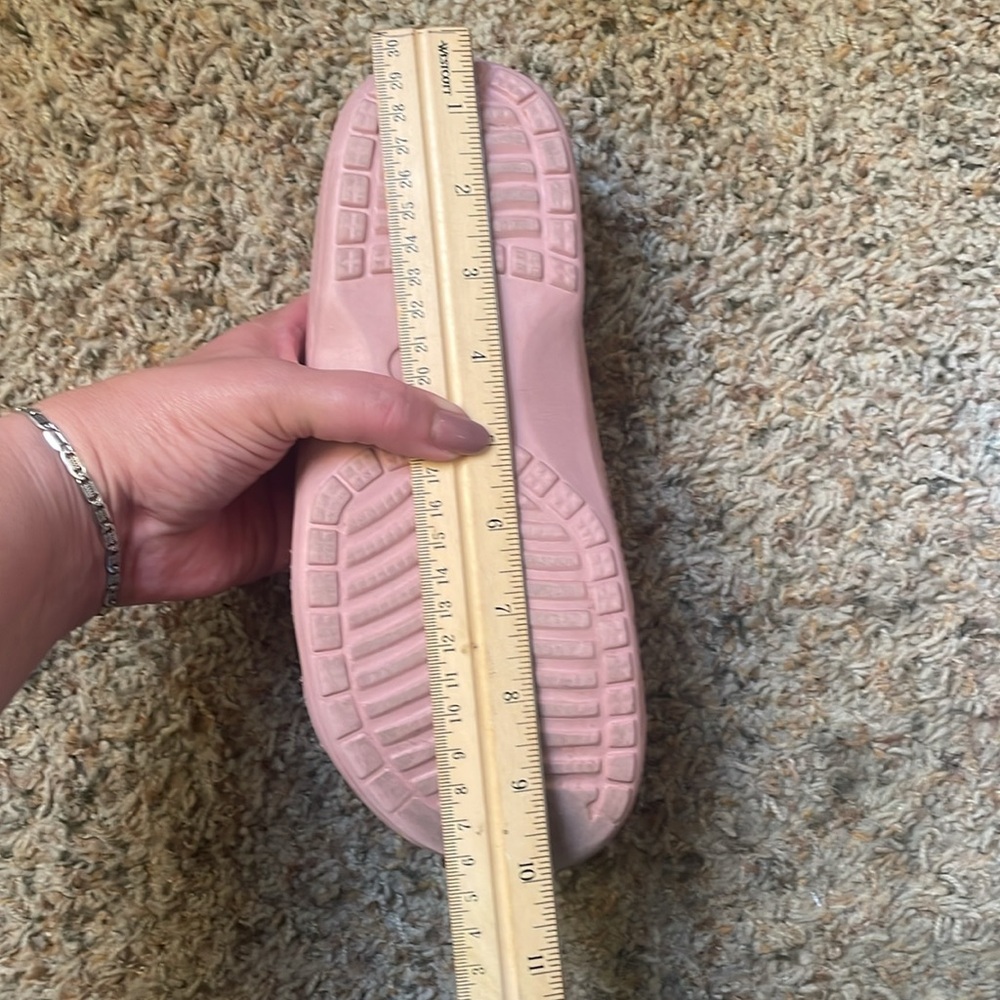 Pink clogs - Picture 10 of 12